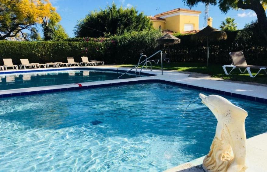 Habitacion Deluxe Con Bano Privado En Atalaya Apartagolf, Estepona Zewnętrze zdjęcie