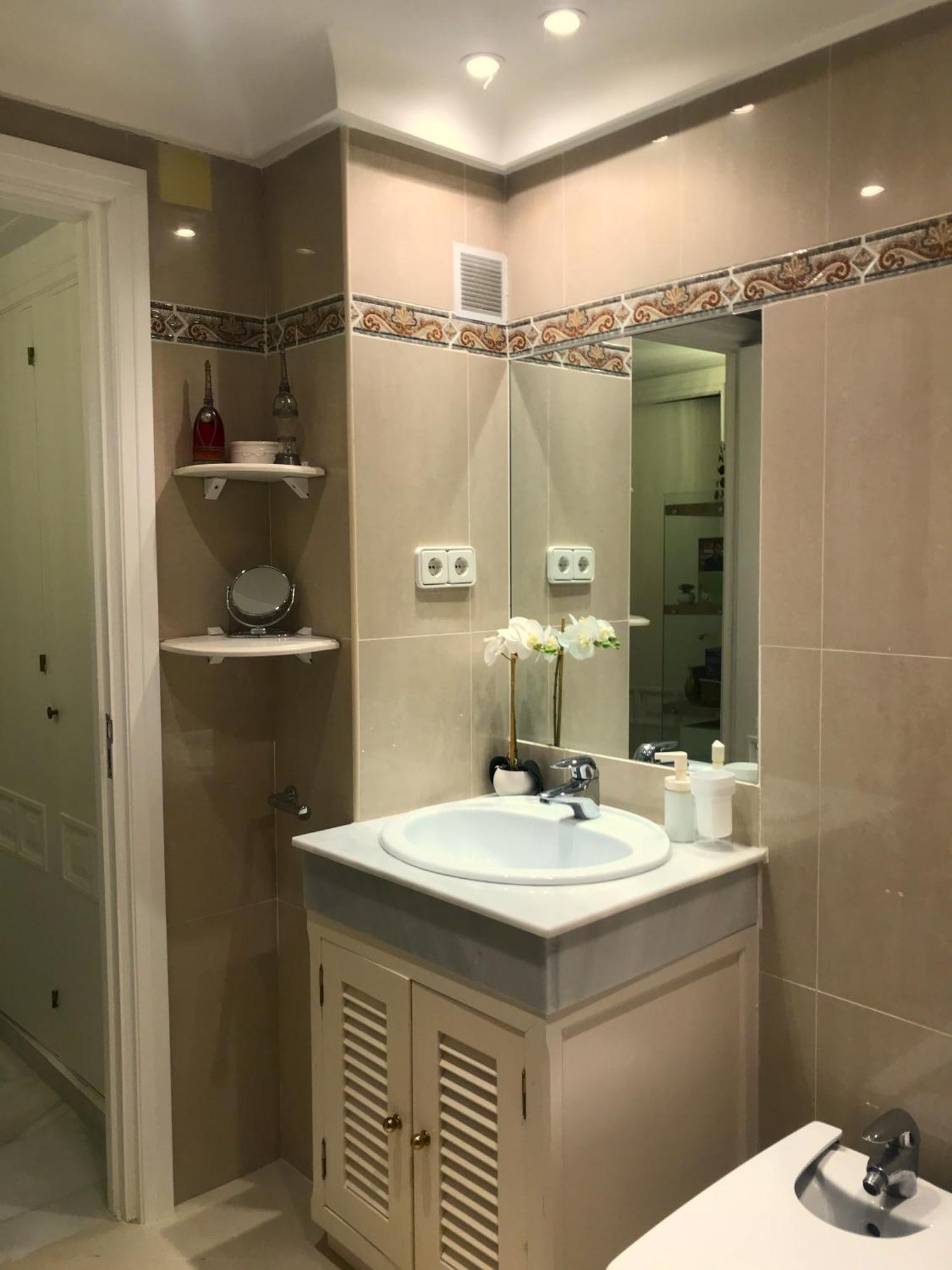 Habitacion Deluxe Con Bano Privado En Atalaya Apartagolf, Estepona Zewnętrze zdjęcie