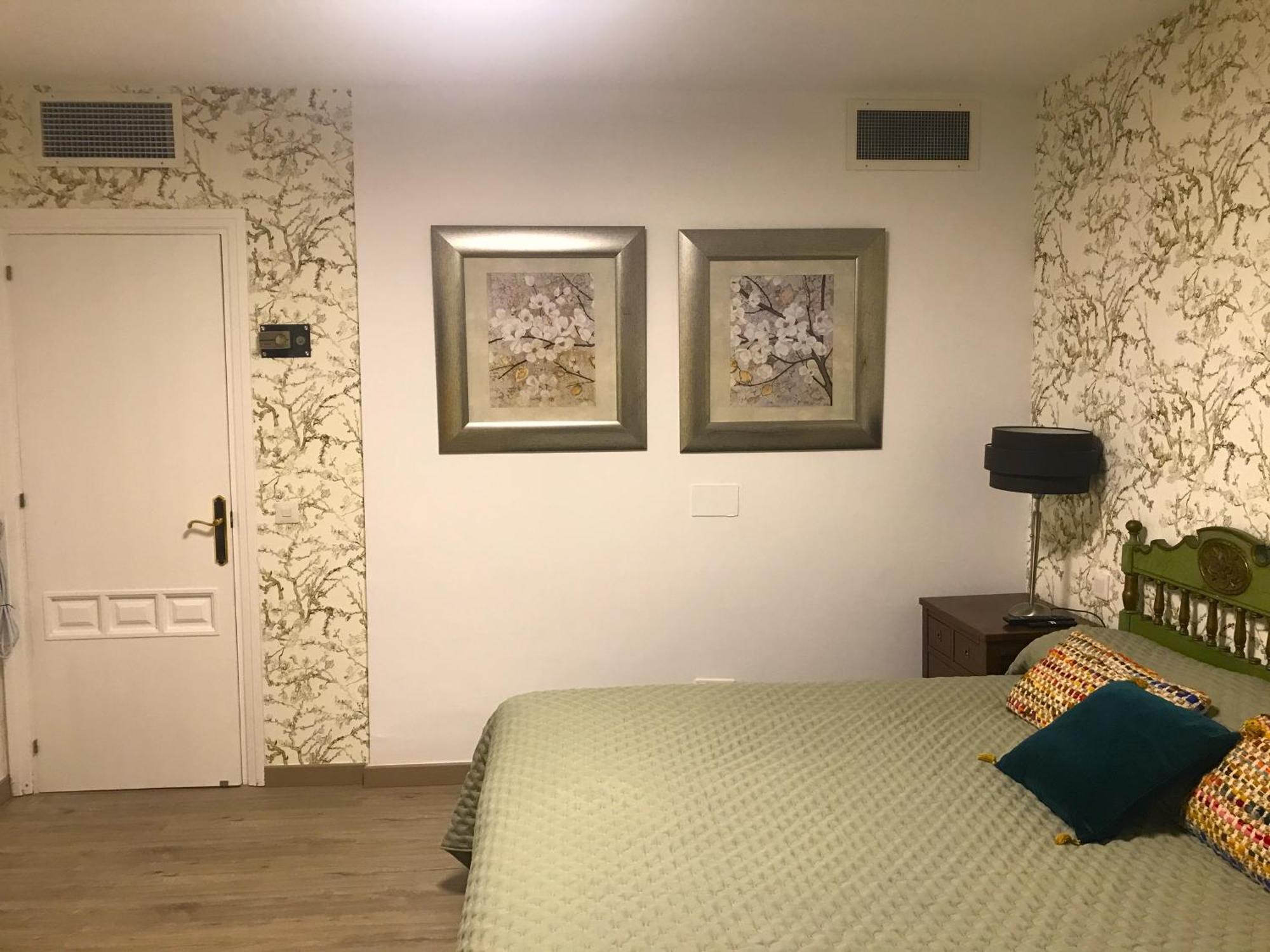 Habitacion Deluxe Con Bano Privado En Atalaya Apartagolf, Estepona Zewnętrze zdjęcie