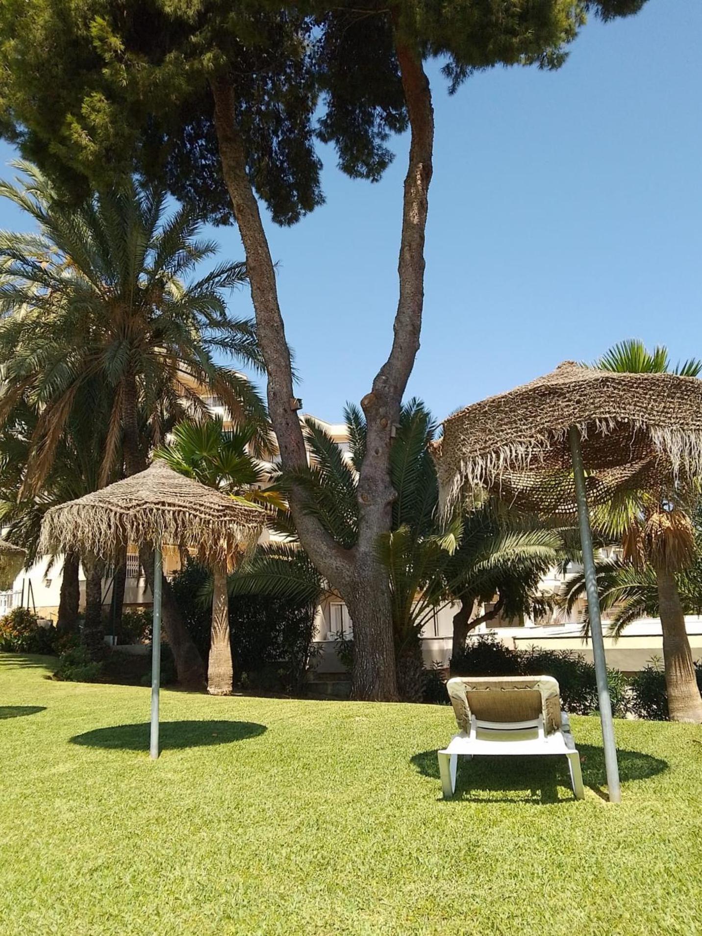 Habitacion Deluxe Con Bano Privado En Atalaya Apartagolf, Estepona Zewnętrze zdjęcie